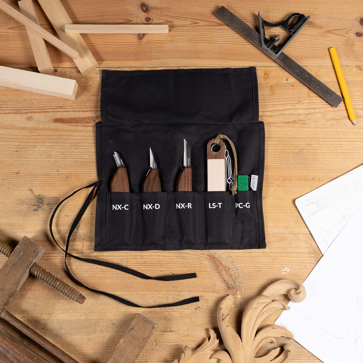 Wood Whittling Kit for Beginners - Razor Sharp Wood Carving Knife Set in Beautifully Designed Gift Box, Whittling Knife for Kids and Adults (8 Pieces)