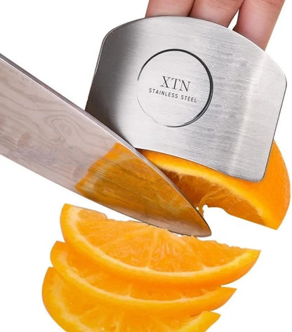 Stainless Steel Finger Guard for Cutting – 2 Pieces, Adjustable, Non-Slip Finger Protector for Safe Slicing, Chopping & Dicing – Ideal Kitchen Safety Tool for Chefs & Home Cooks