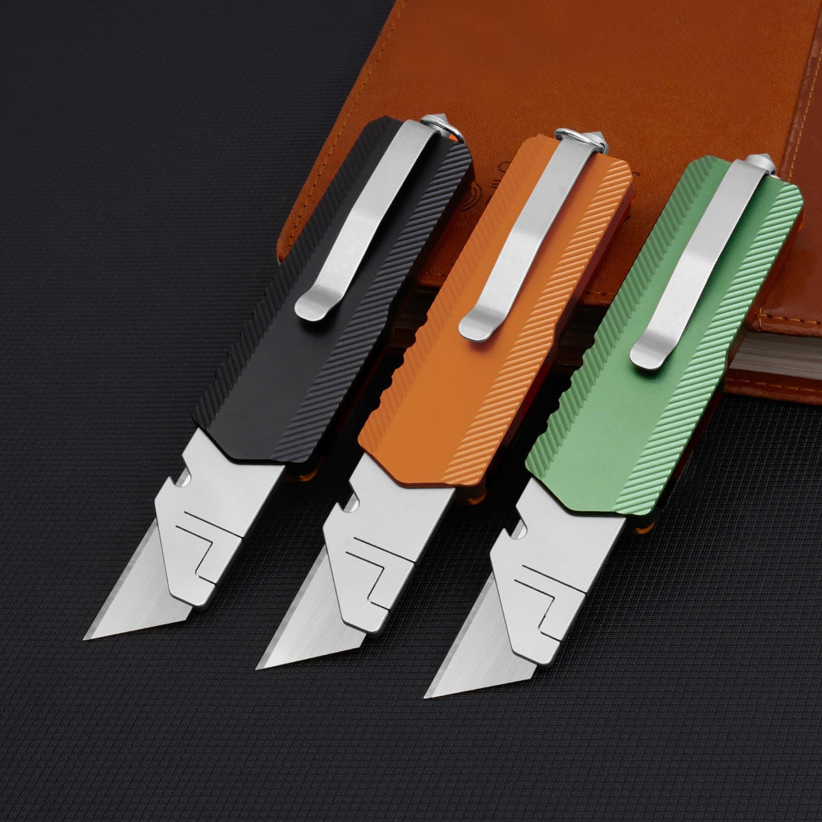 Aluminum Alloy Utility Knife, Retractable Box Cutter,Pocket Knife Replaceable Blade EDC Razor Knife with 10pcs Blades（GREEN）