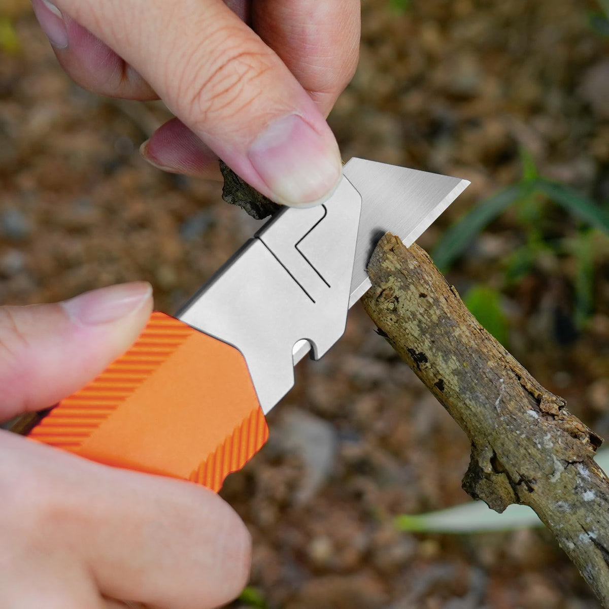 Aluminum Alloy Utility Knife, Retractable Box Cutter,Pocket Knife Replaceable Blade EDC Razor Knife with 10pcs Blades（GREEN）