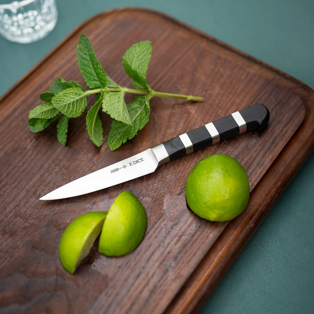 – 1905 Paring Knife - Kitchen knife with 3.5" blade & 56 HRC - Ideal for small cutting work & decorations - Stainless steel - Ultra sharp - Ergonomic handle - High carbon