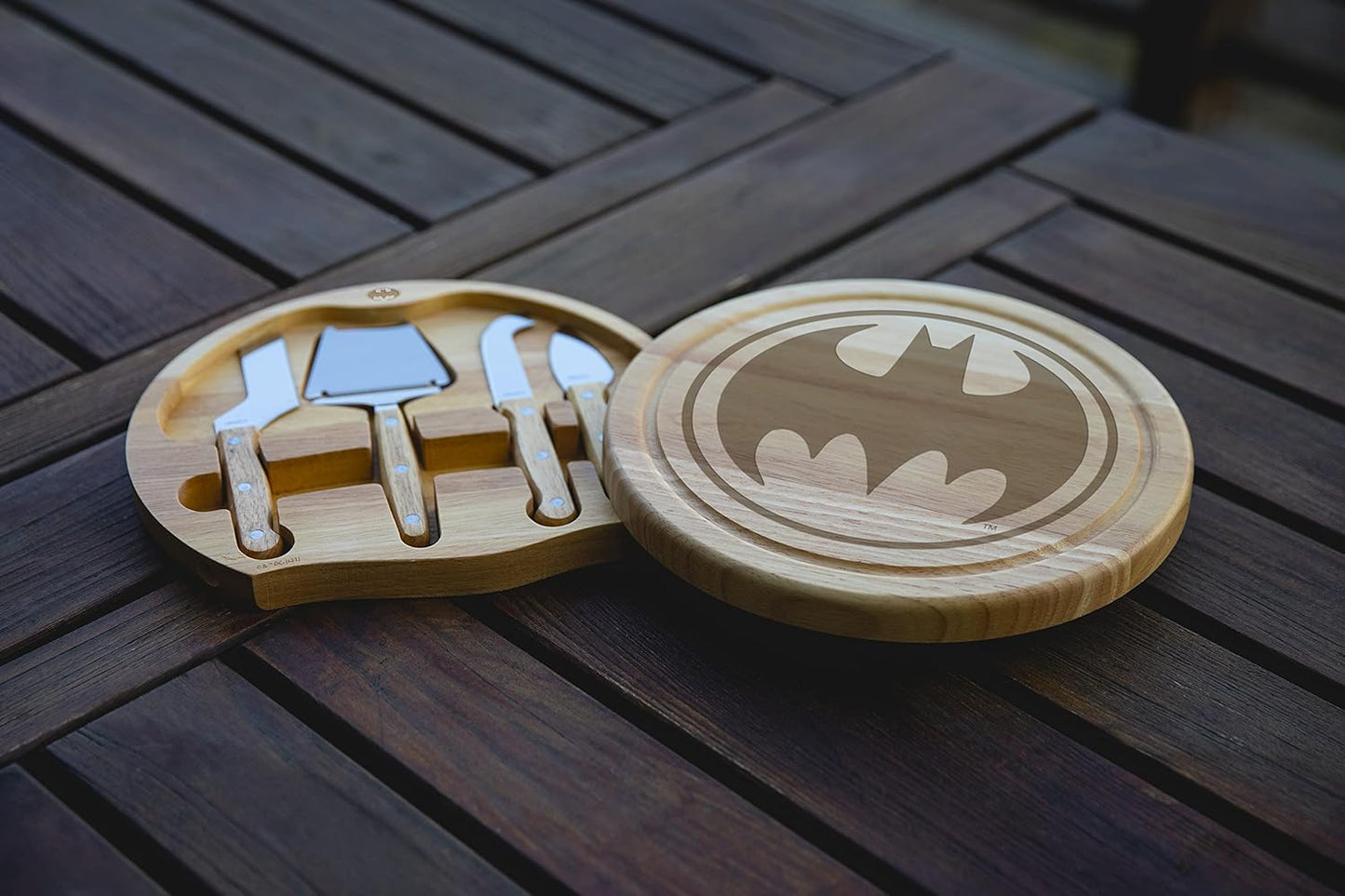 PICNIC TIME Lord of the Rings The One Ring Circo Cheese Board and Knife Set, Charcuterie Board Set, Wood Cutting Board, (Parawood)