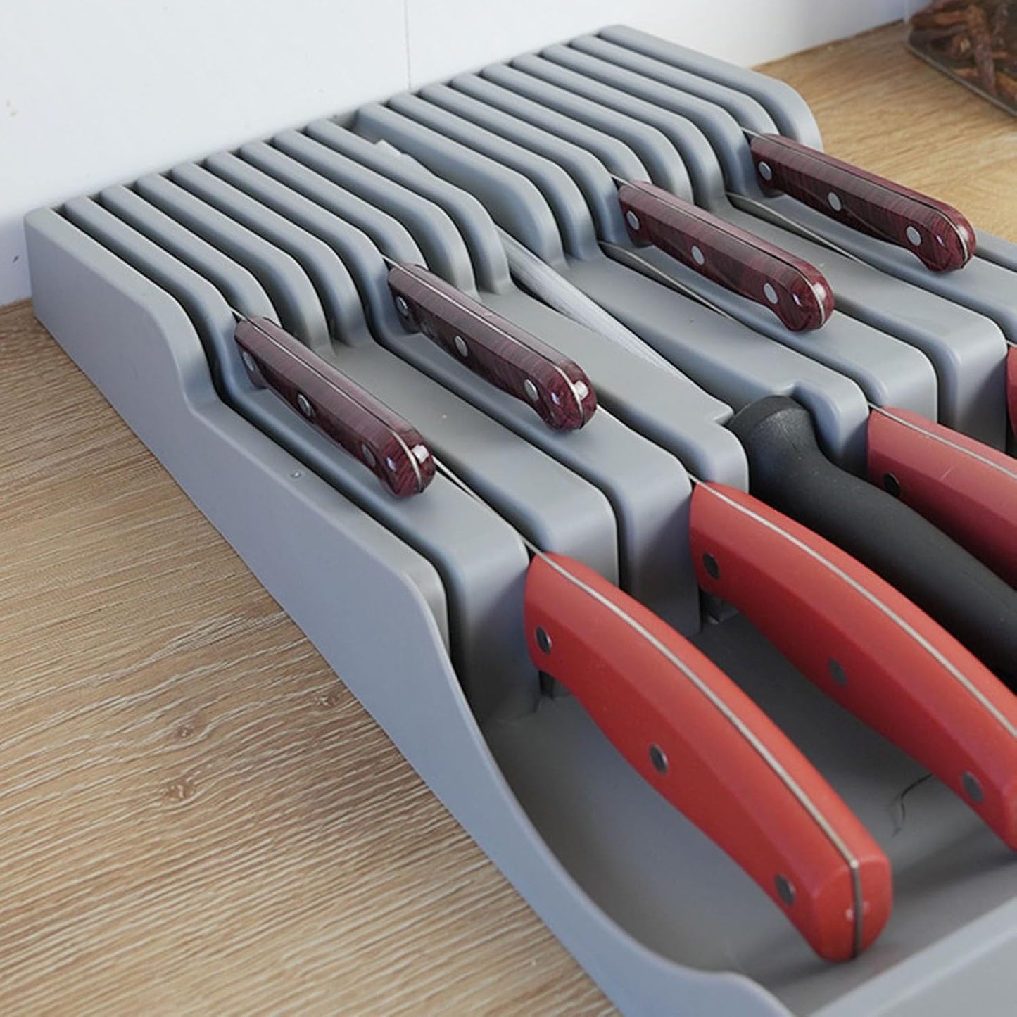 In Drawer Cutter Block, 16 Slots Plastic Cutlery Storage Organizer with Sharpening Stone Slot, for Kitchen Knife Holder (Gray)