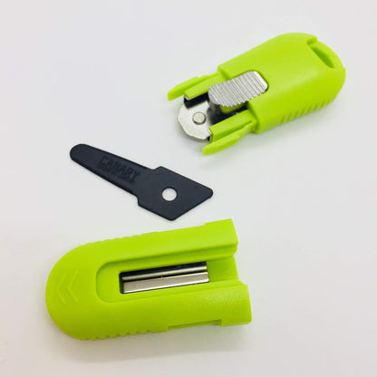 Box Cutter Retractable Blade, Safety Corrugated Cardboard Cutter Knife [Non-Stick Fluorine Coating Blade], Made in JAPAN, Green (DC-30F-1)