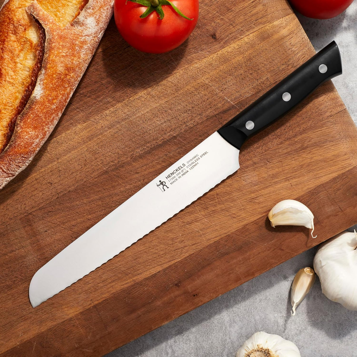 Silvercap Razor-Sharp 8-inch Bread Knife, Cake Knife, German Engineered Informed by 100+ Years of Mastery, Black