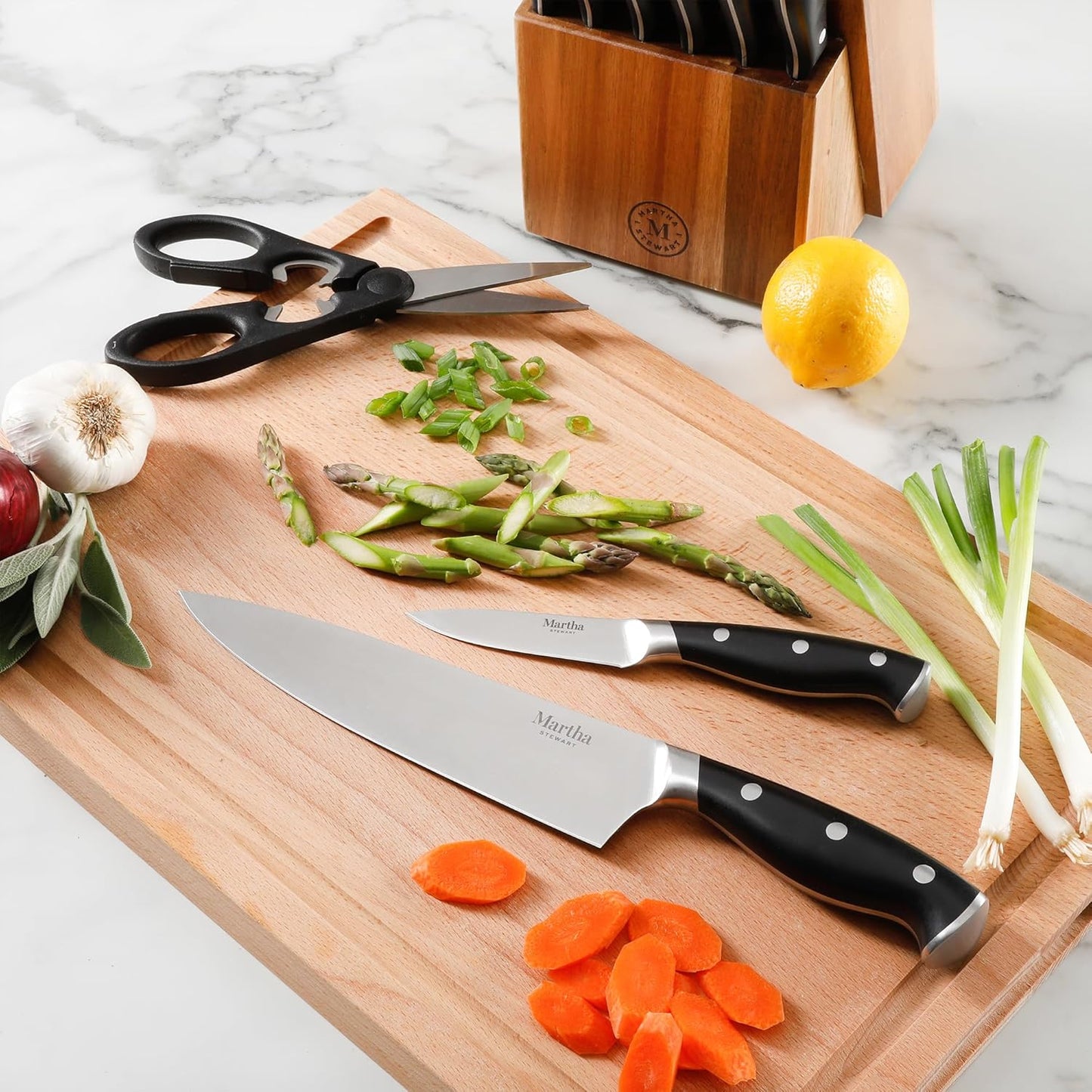 Greeley Forged High Carbon Stainless Steel 14 Piece Knife Block Set, Black Kitchen Knife Set with Acacia Wood Block, Chef Knife, Bread Knife, Steak Knives